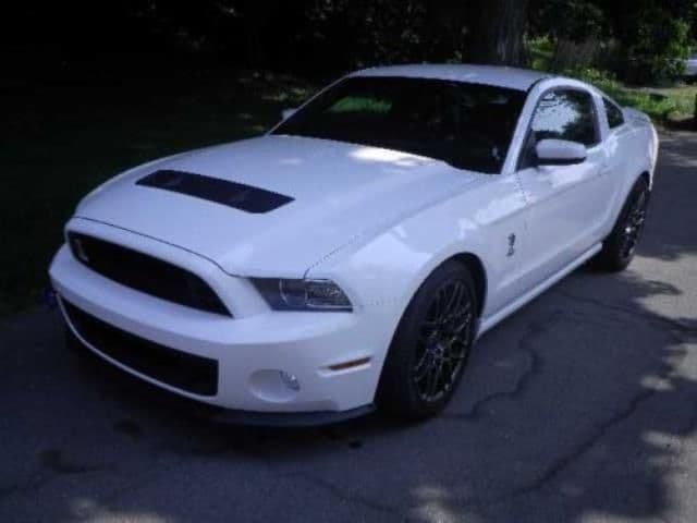 2013 Ford Shelby GT500 thumbnail 4