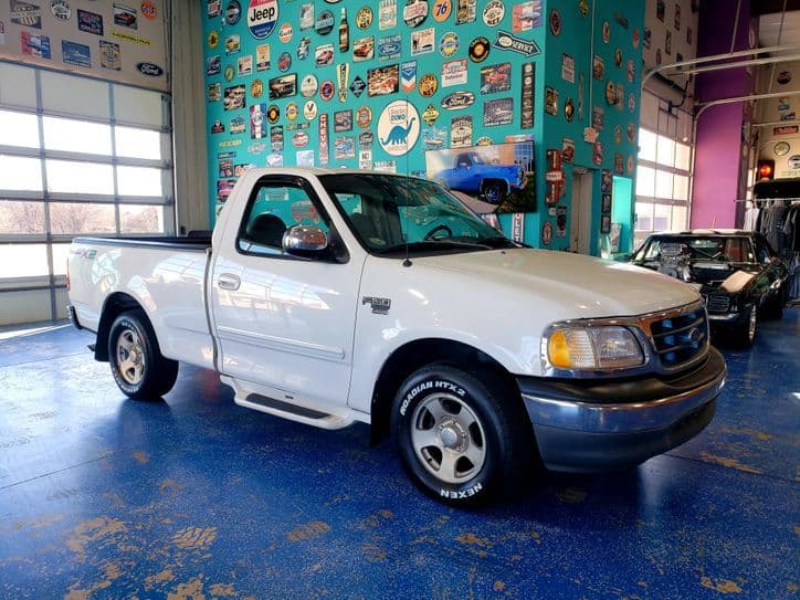 1999 Ford F150 — photo 1