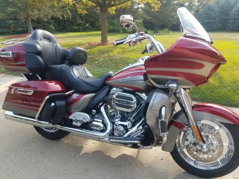 2016 Harley Davidson Road Glide Ultra — photo 1