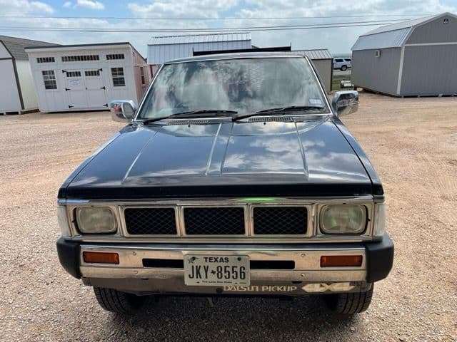 1991 Nissan Pickup thumbnail 16