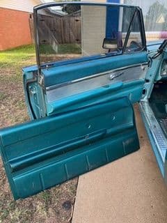 1963 Ford Thunderbird thumbnail 28