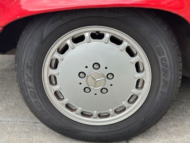 1987 Mercedes Benz 560SL thumbnail 21