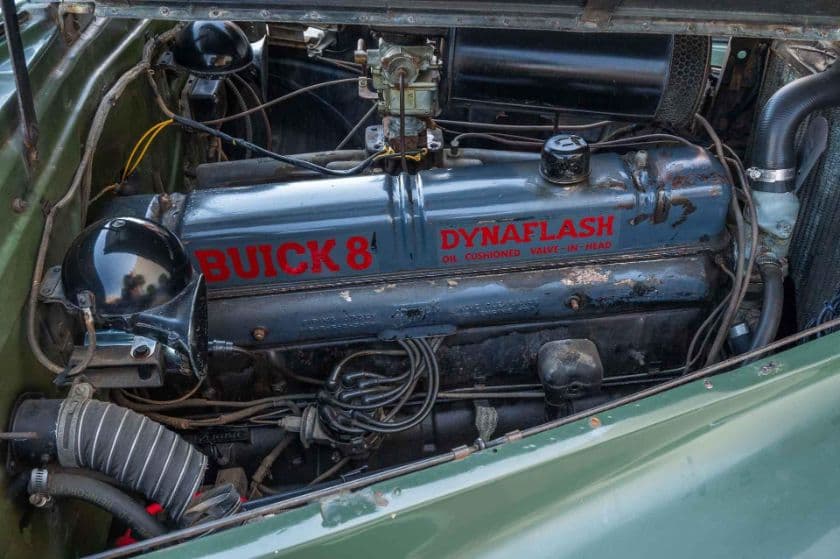 1940 Buick Roadmaster thumbnail 4