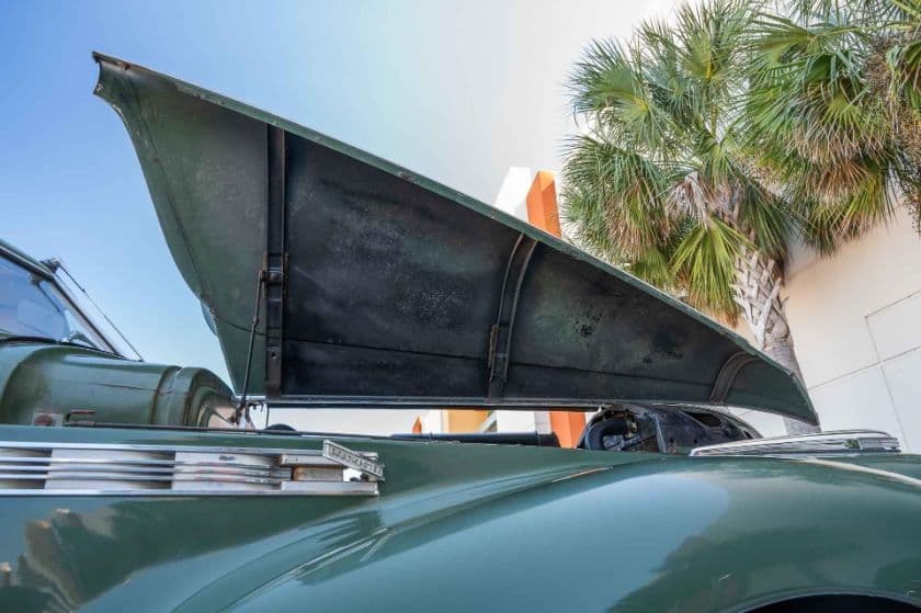 1940 Buick Roadmaster thumbnail 5