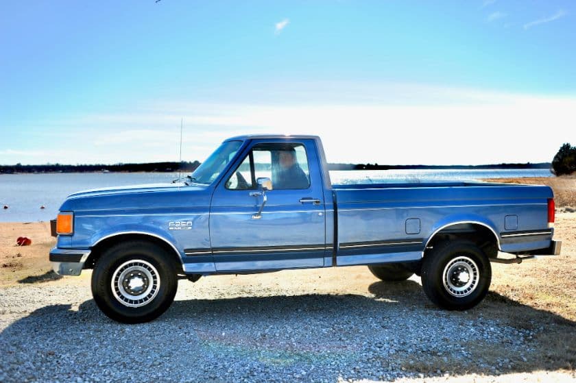 1989 Ford F250 Lariat XLT — photo 1