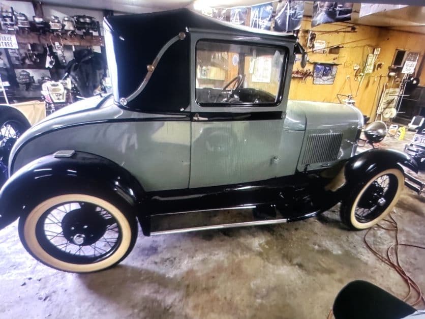 1929 Ford Model A Sport Coupe