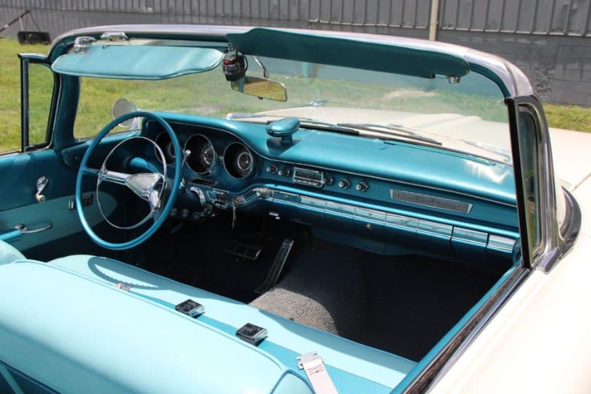 1959 Pontiac Catalina Convertible thumbnail 7