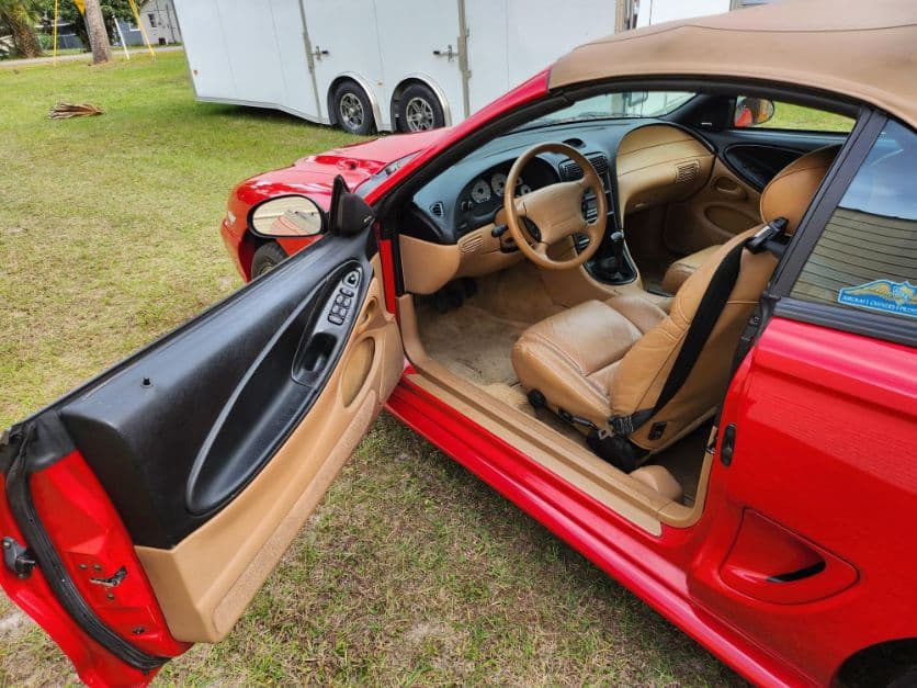 1994 Ford Mustang Cobra thumbnail 3