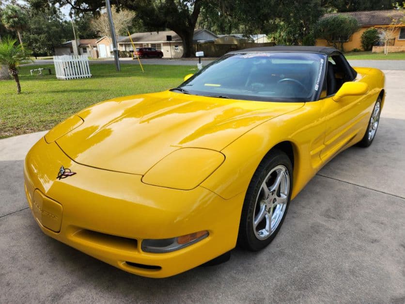 2002 Chevrolet Corvette Convertible — photo 1