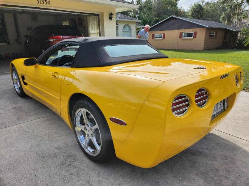 2002 Chevrolet Corvette Convertible thumbnail 7