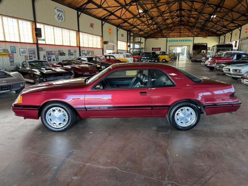 1988 Ford Thunderbird thumbnail 3