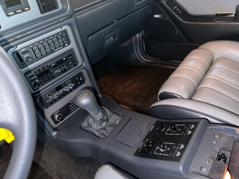 1988 Ford Thunderbird thumbnail 10