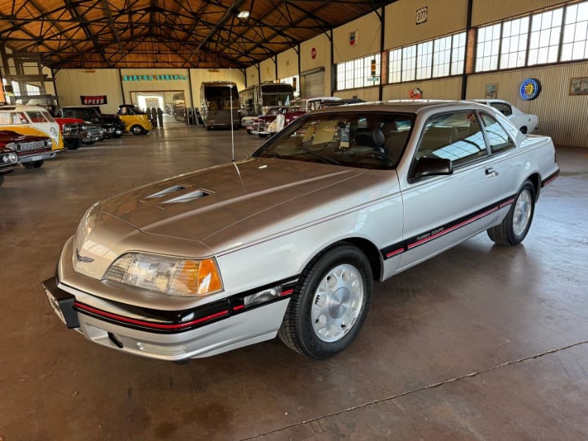 1988 Ford Thunderbird thumbnail 17