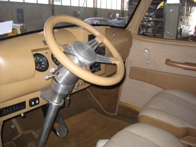 1946 Chevrolet Cabover thumbnail 4