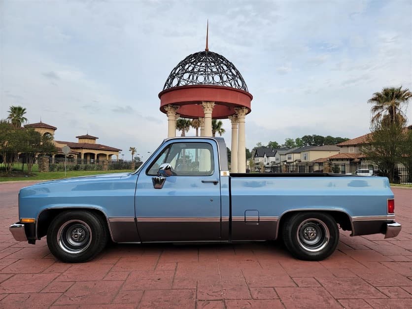 1984 Chevrolet C10 Silverado thumbnail 4