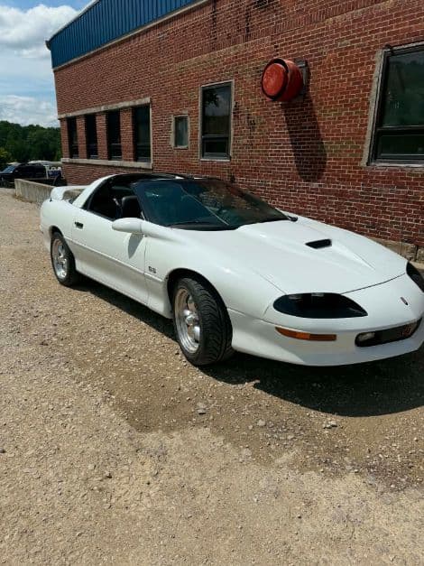 1997 Chevrolet Camaro Z28 — photo 1