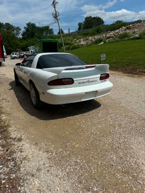 1997 Chevrolet Camaro Z28 thumbnail 8