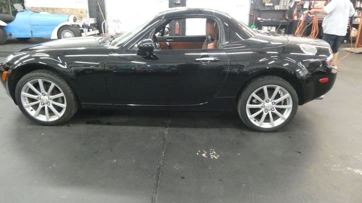 2007 Mazda MX-5 Miata Touring — photo 1