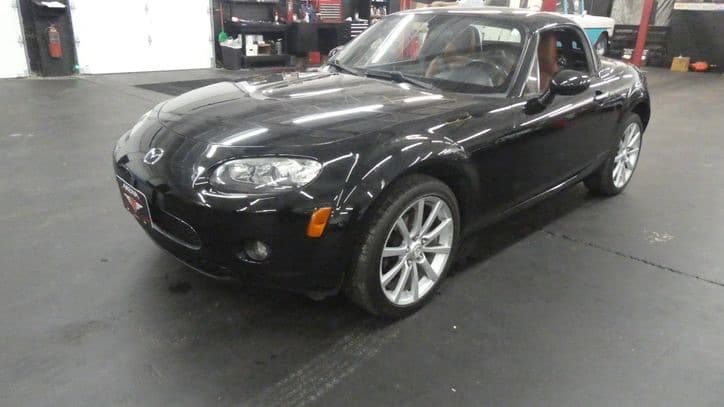 2007 Mazda MX-5 Miata Touring thumbnail 3