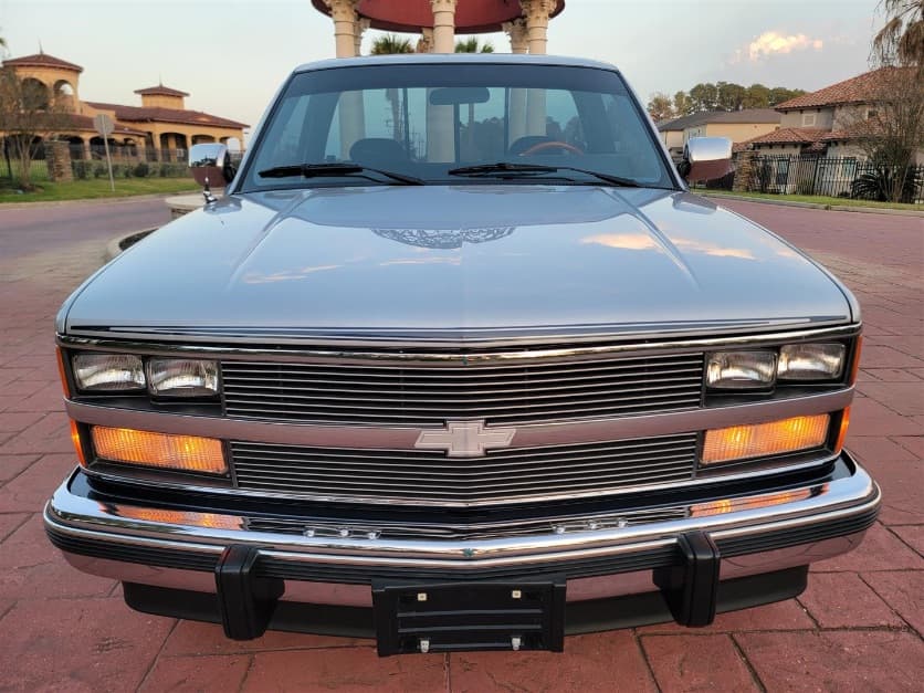 1988 Chevrolet C1500 Silverado thumbnail 3