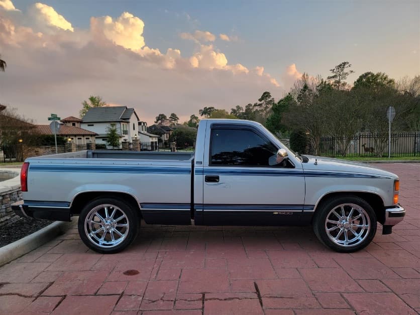 1988 Chevrolet C1500 Silverado thumbnail 4