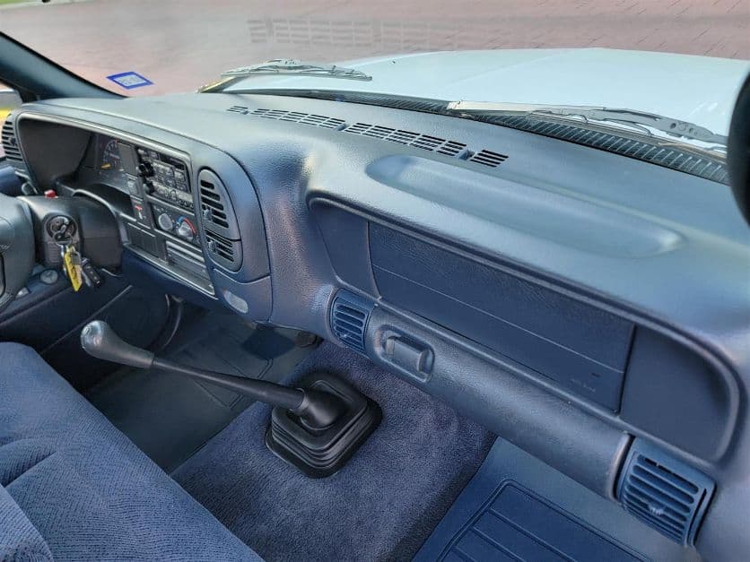 1997 GMC Sierra SLE thumbnail 6