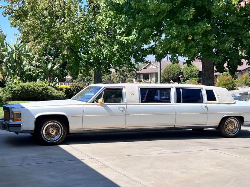 1987 Cadillac Limousine — photo 1