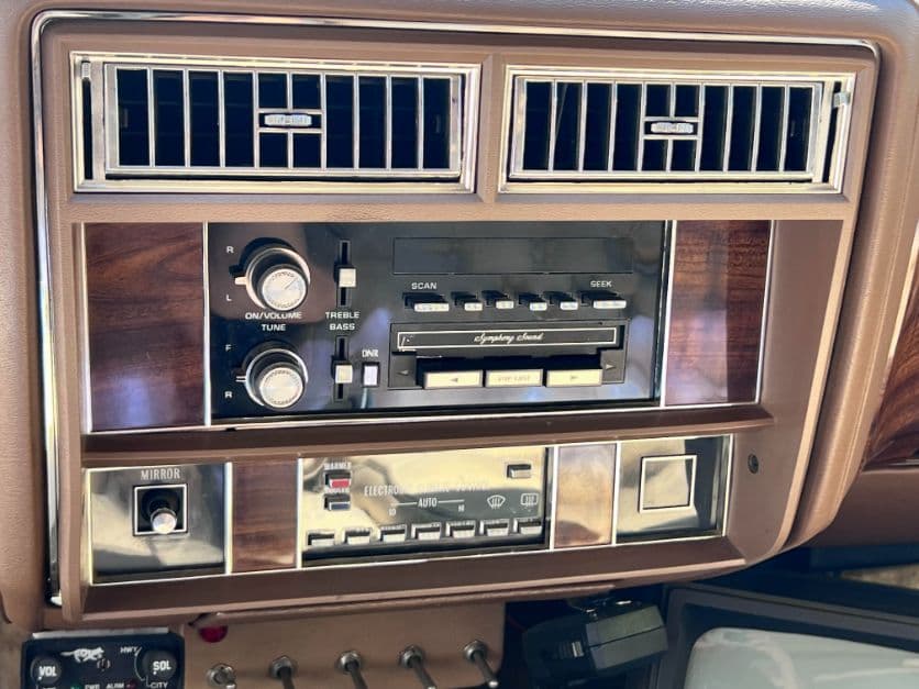 1987 Cadillac Limousine thumbnail 11