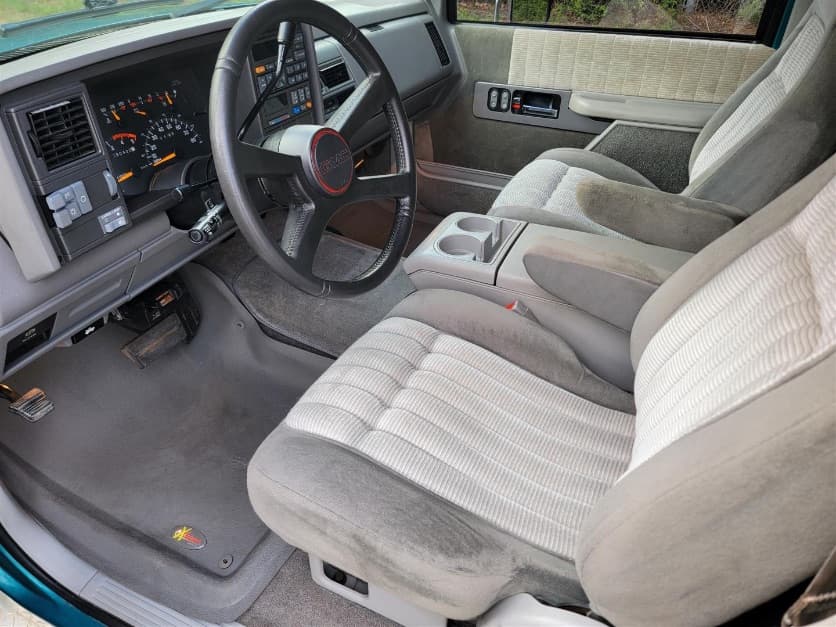 1993 GMC C3500 Sierra SLE thumbnail 9