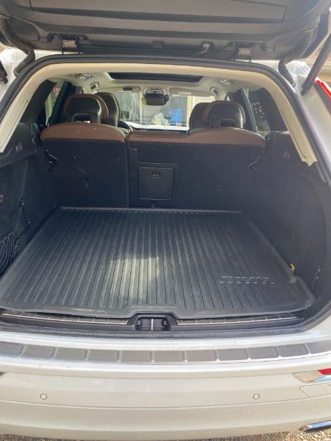 2019 Volvo XC60 thumbnail 25