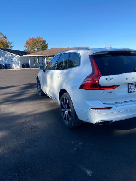 2019 Volvo XC60 thumbnail 18