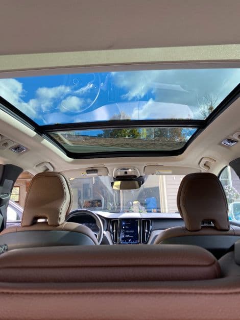 2019 Volvo XC60 thumbnail 19