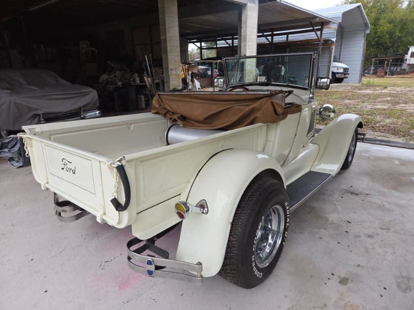 1928 Ford Model A Pickup thumbnail 3