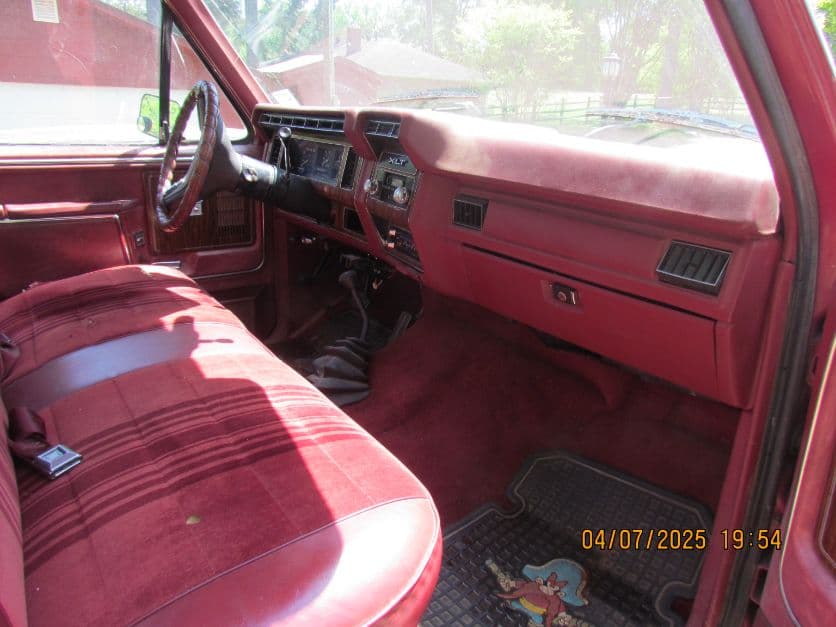 1984 Ford F150 thumbnail 22