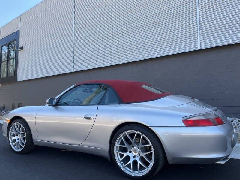 2002 Porsche 911 Carrera — photo 1