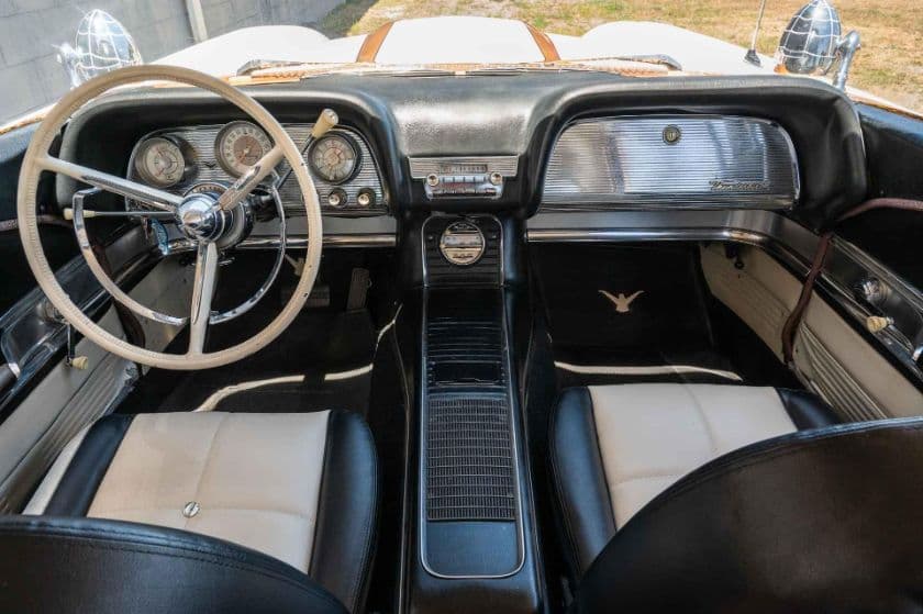 1960 Ford Thunderbird thumbnail 5