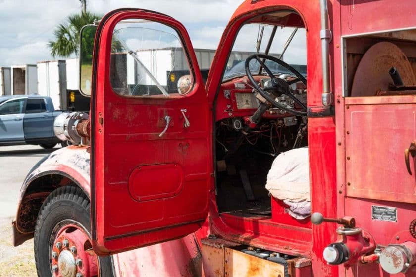 1951 International Fire Truck thumbnail 7