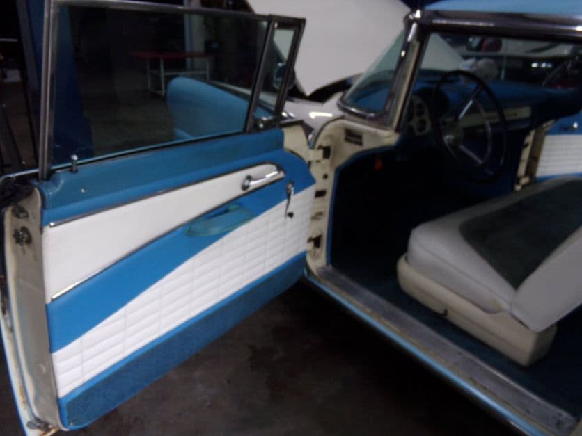 1956 Ford Crown Victoria thumbnail 7