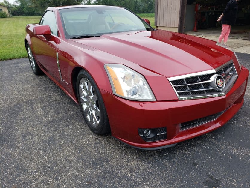 2009 Cadillac XLR — photo 1
