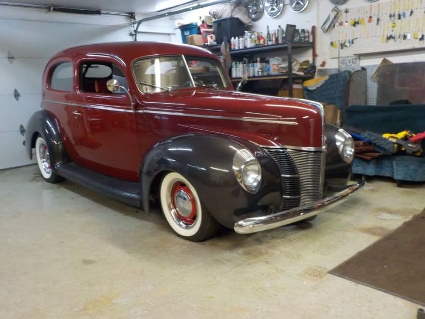 1940 Ford 2 Door Sedan — photo 1
