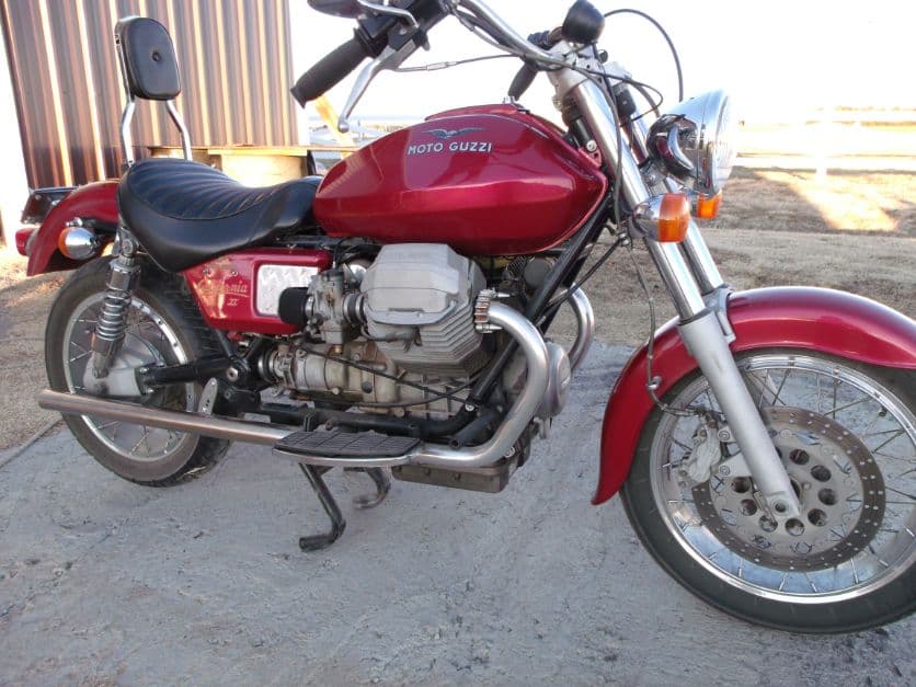2002 Moto guzzi Custom — photo 1