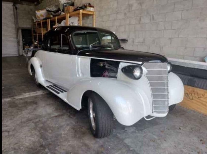 1938 Chevrolet Master Deluxe — photo 1