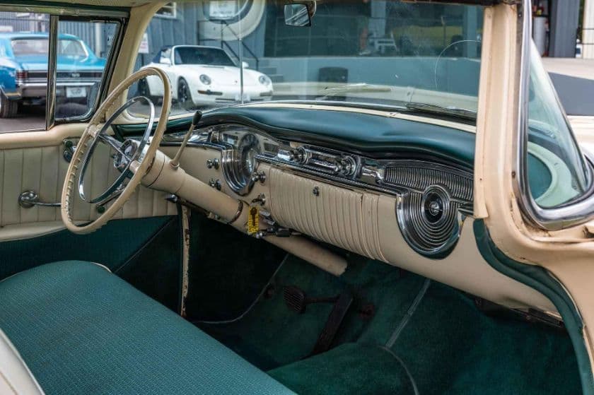 1955 Oldsmobile Rocket 88 thumbnail 10