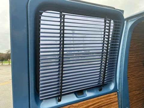 1985 Ford Econoline thumbnail 16