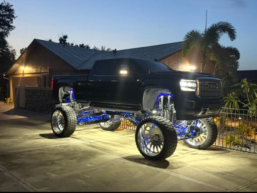 2016 GMC 2500 thumbnail 19