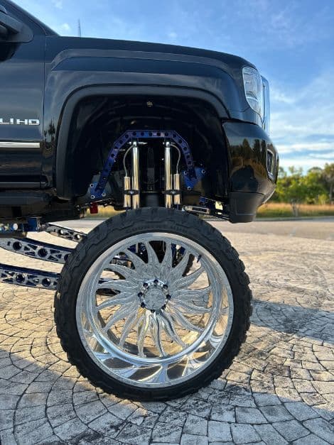 2016 GMC 2500 thumbnail 3