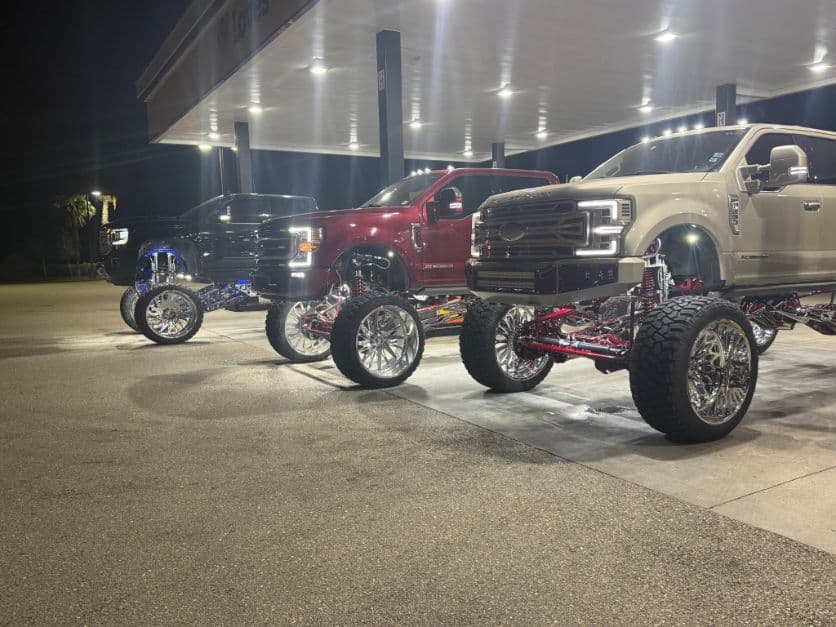 2016 GMC 2500 thumbnail 4