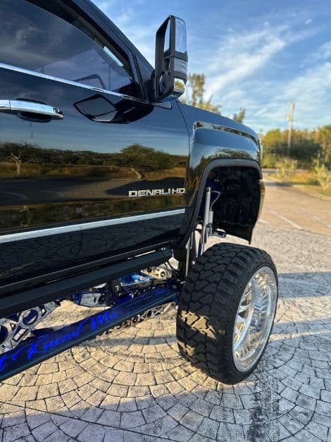 2016 GMC 2500 thumbnail 16