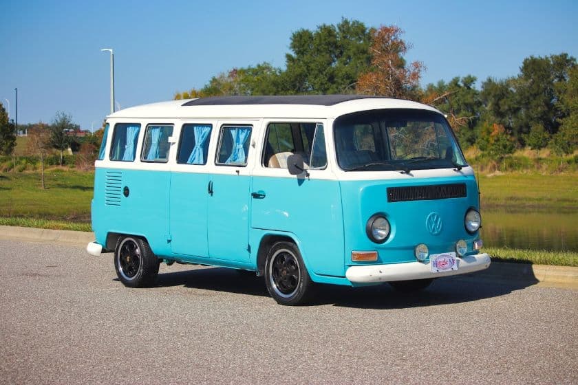 1992 Volkswagen Bus — photo 1