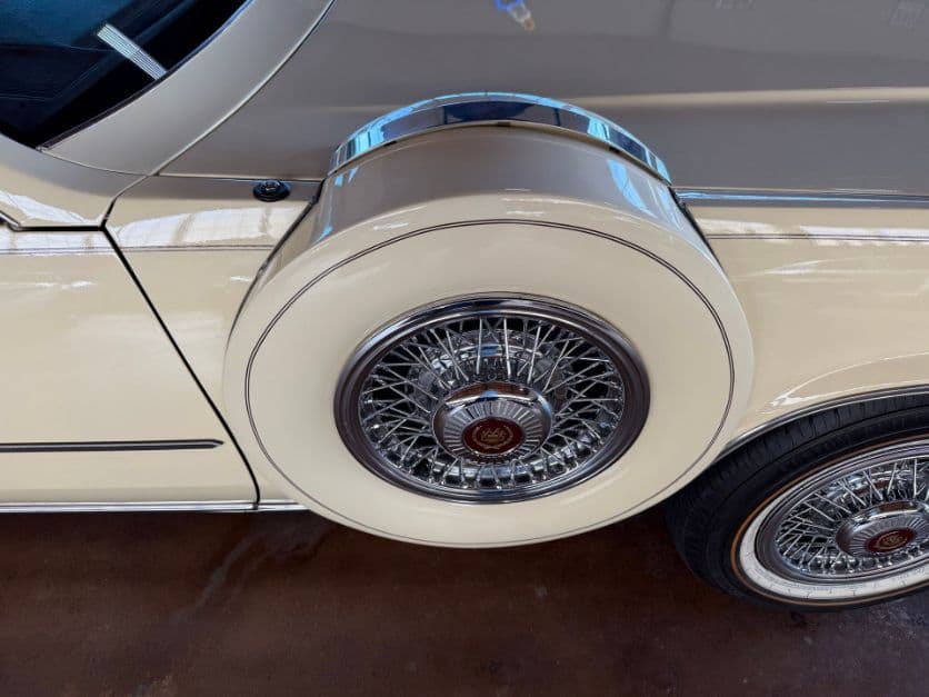 1983 Cadillac Eldorado thumbnail 13